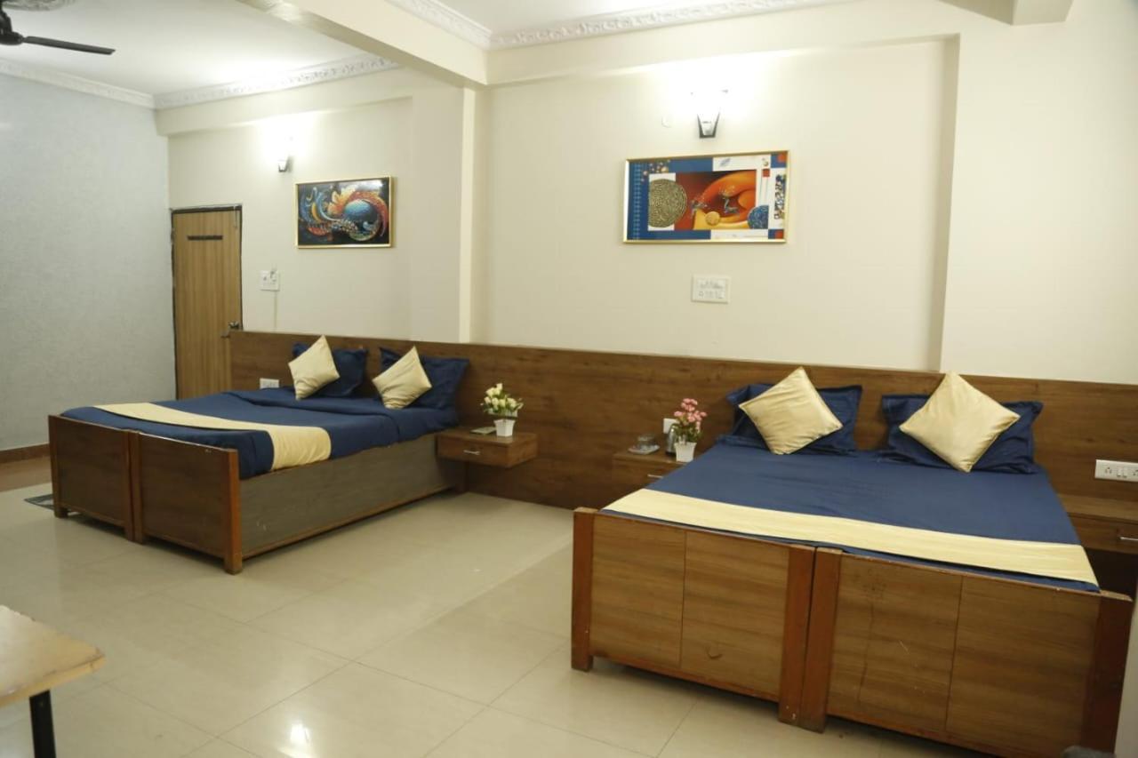 Sandalwood Vibes Bhopal Eksteriør bilde